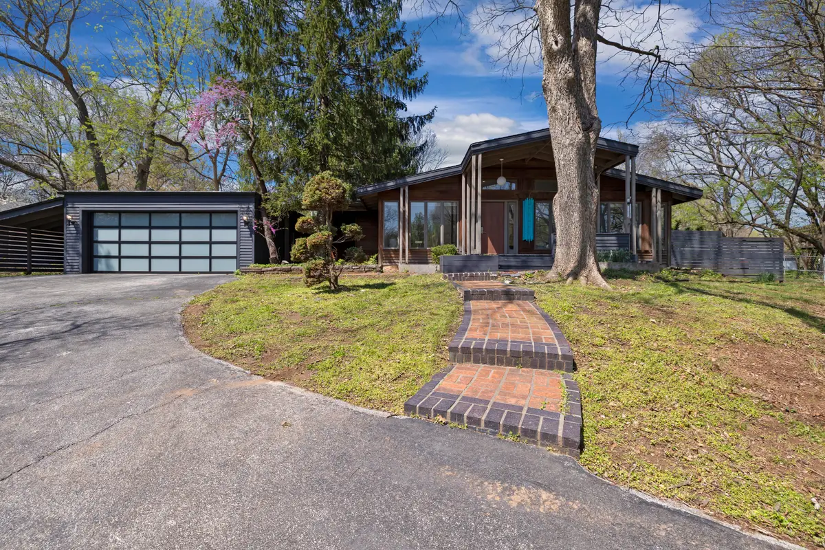 1557 E Carleton Street, Springfield, MO 65804 - Image #1