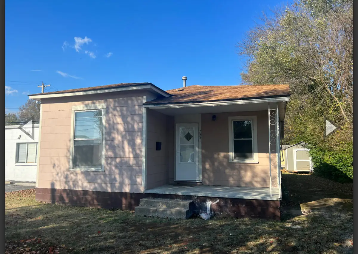 2551 W Grand Street, Springfield, MO 65802 - Image #1