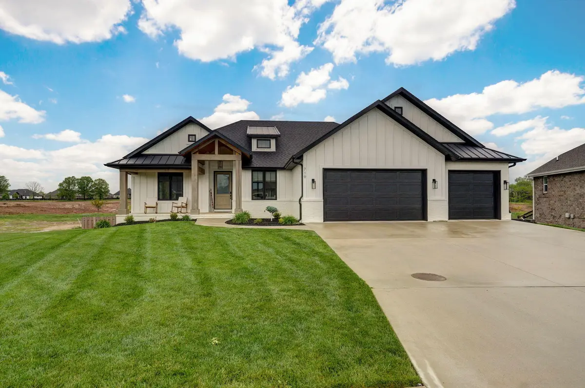 719 N Fox Hill Circle, Nixa, MO 65714 - #1