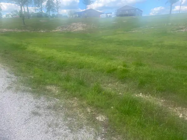 000 Sunset Lane, Golden, MO 65658