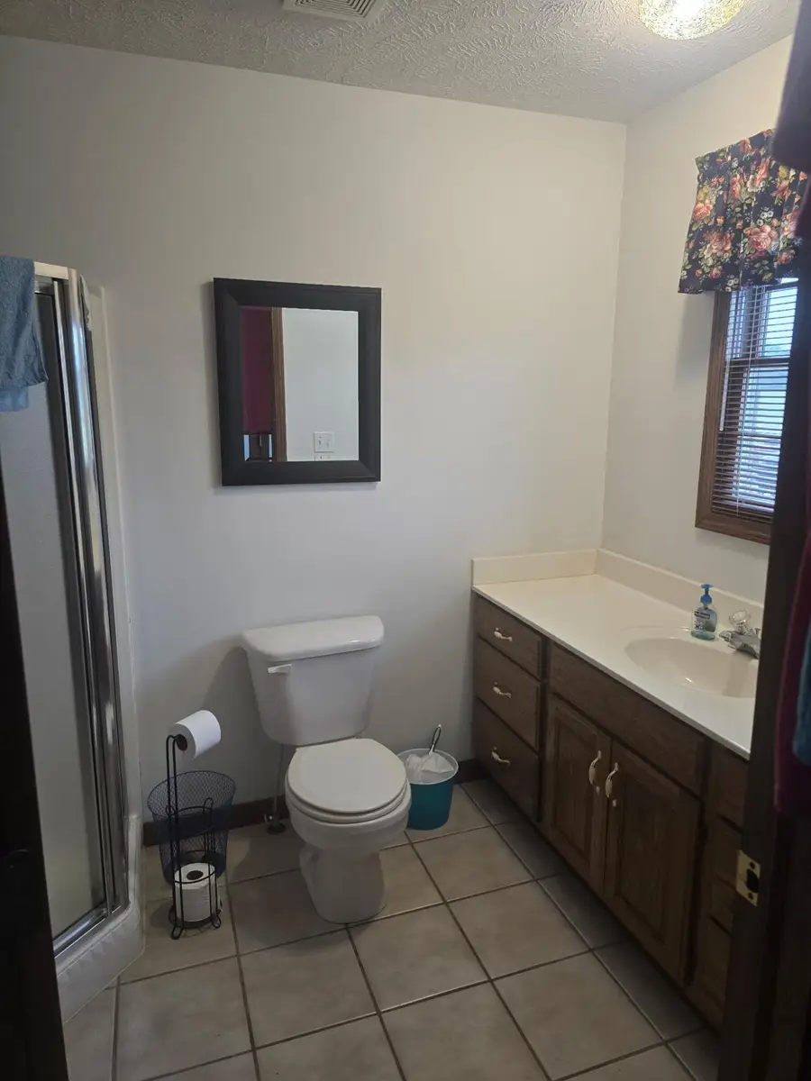 3725 E Shelby Road, Springfield, MO 65803 - Image #3