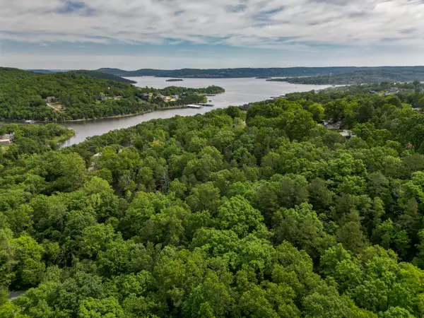 86 Stonemont Road, Blue Eye, MO 65611