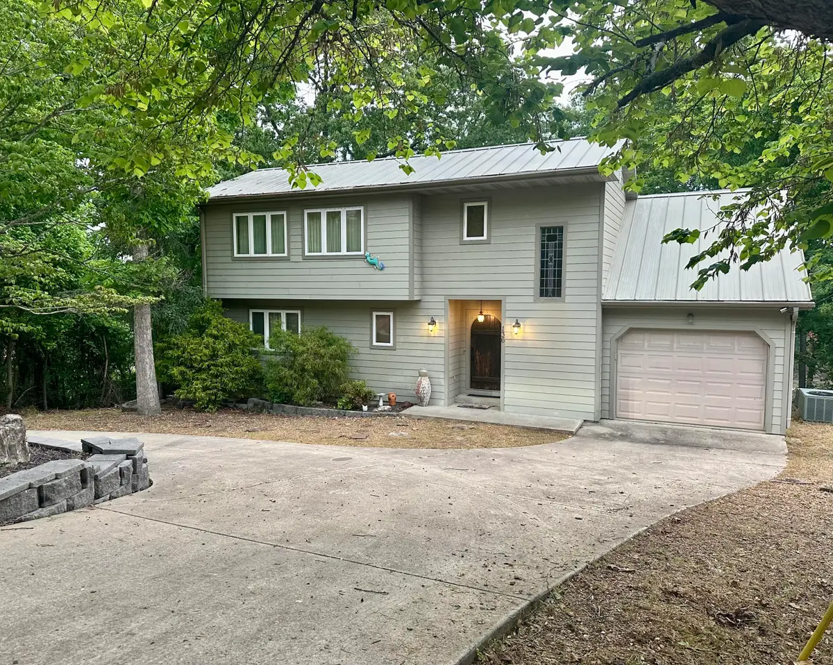 136 Riverview Drive, Mammoth Spring, AR 72554 - Image #1