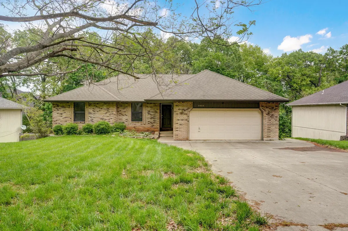 5808 S Honeysuckle Lane, Battlefield, MO 65619 - Image #1