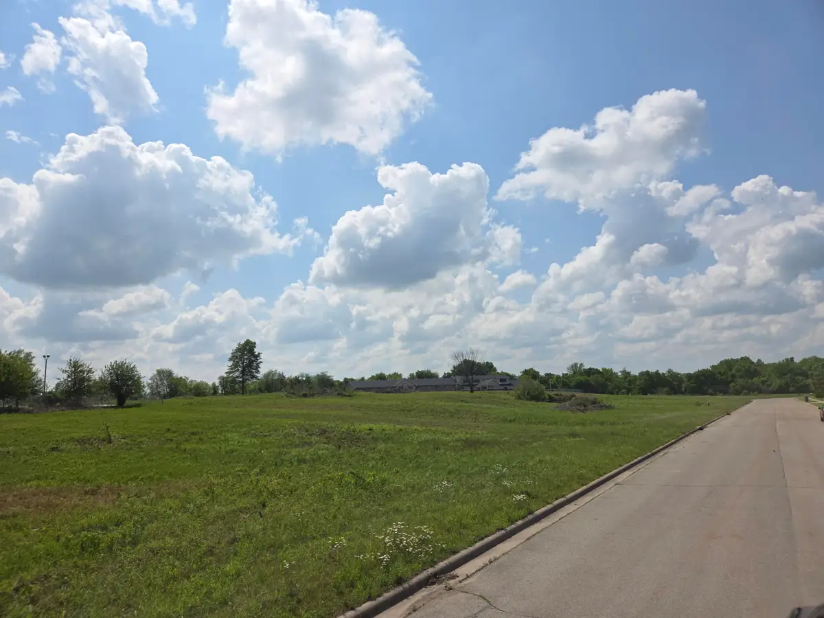 990 N Lindsey Avenue #Lot 17, Republic, MO 65738 - #1