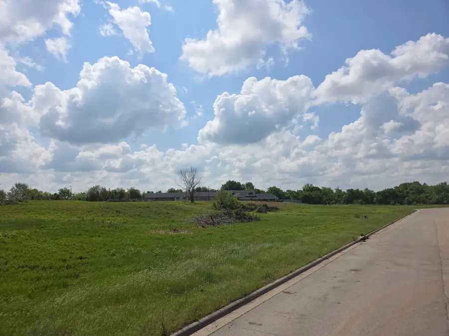 990 N Lindsey Avenue #Lot 17, Republic, MO 65738 - #3
