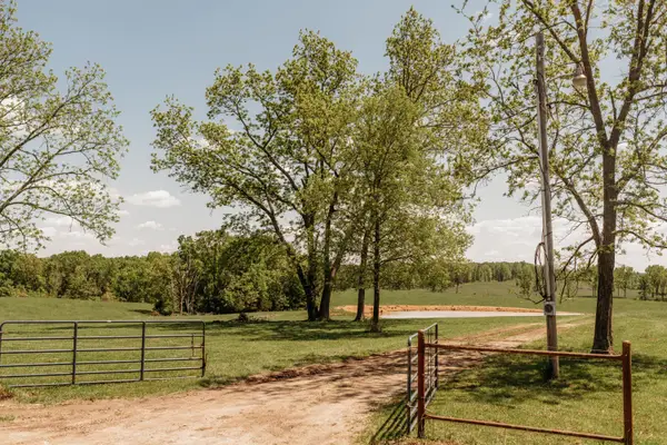 18348 Dixon Road, Licking, MO 65542