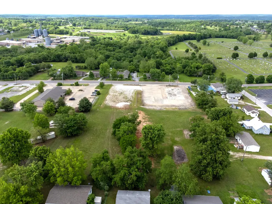 502 E Highway 32, Stockton, MO 65785 - Image #3