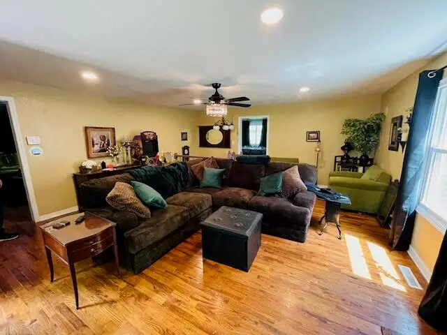 530 Taneycomo Hill Drive, Hollister, MO 65672 - Image #3