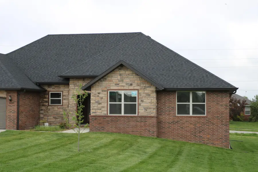 3419 S Suburban Avenue, Springfield, MO 65807 - Image #2