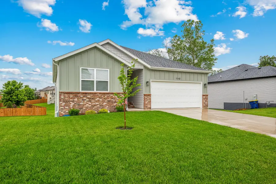 1142 S Broadview Avenue, Springfield, MO 65802 - #3