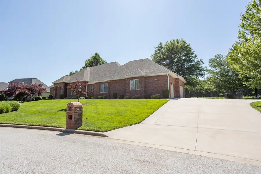 8326 Shinnecock Drive, Nixa, MO 65714 - Image #3