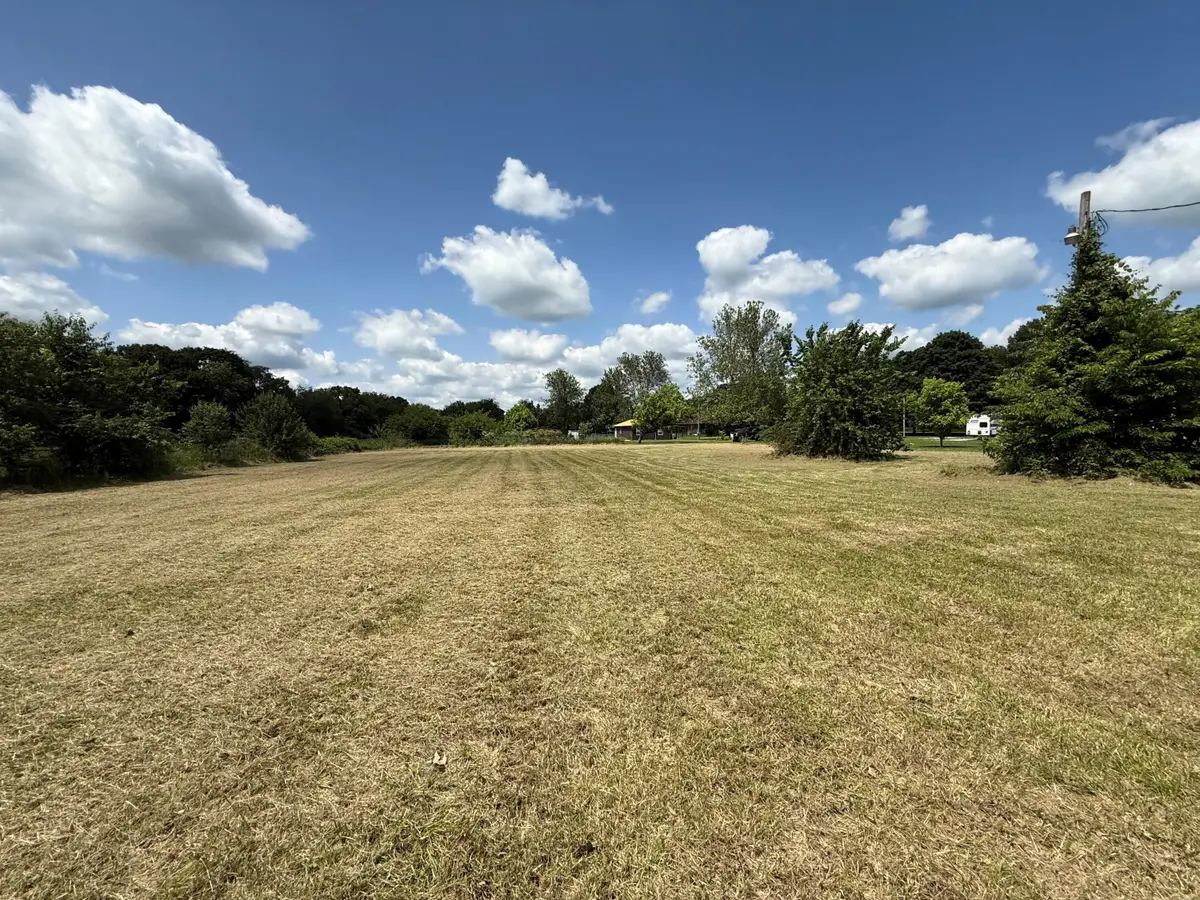 10106 N Maple Street, Cassville, MO 65625 - Image #1