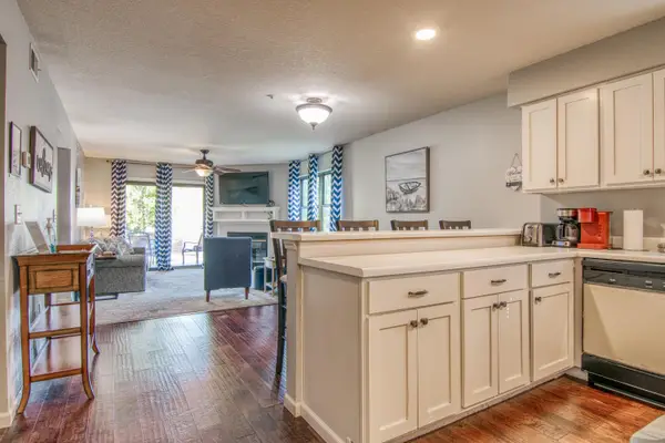 123 Bunker Ridge Drive #4, Branson, MO 65616