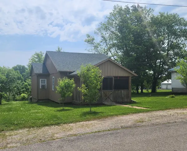 232 N Olive Street, Niangua, MO 65713