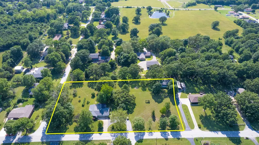 1105 N Pine Street, Marshfield, MO 65706 - Image #2