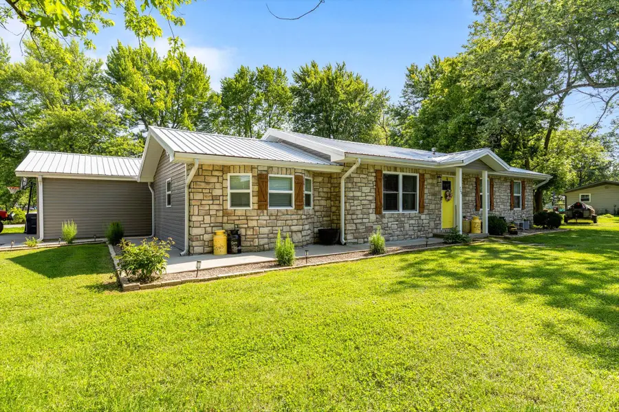 720 E Burford Street, Marshfield, MO 65706 - Image #2