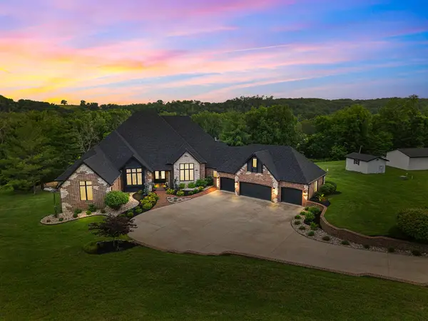 621 S Woodhaven Road, Nixa, MO 65714