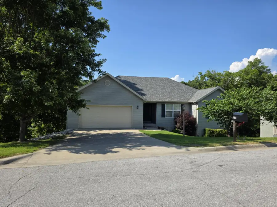 150 Cedar Wood Avenue, Branson, MO 65616 - Image #2