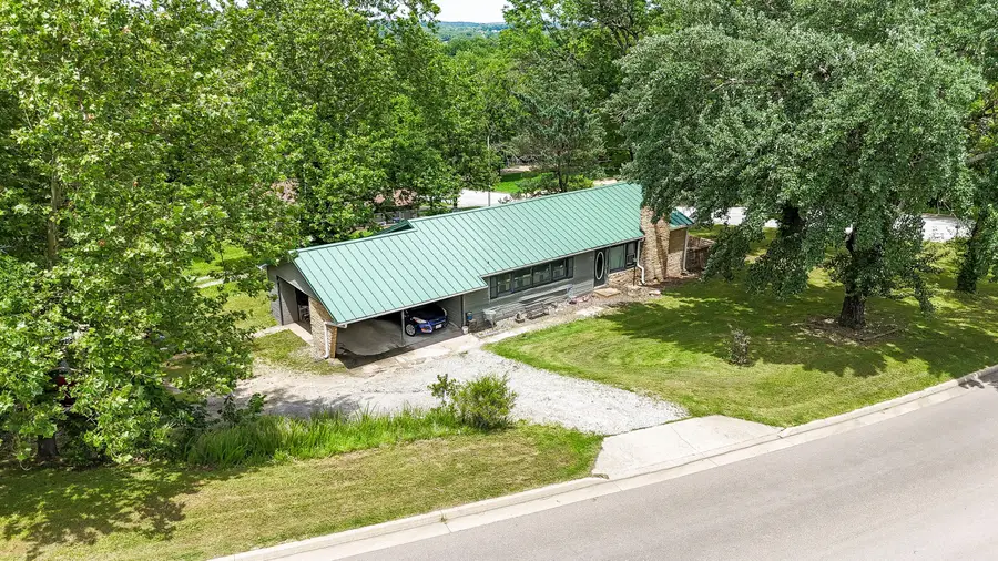 705 Preacher Roe Boulevard, West Plains, MO 65775 - Image #2