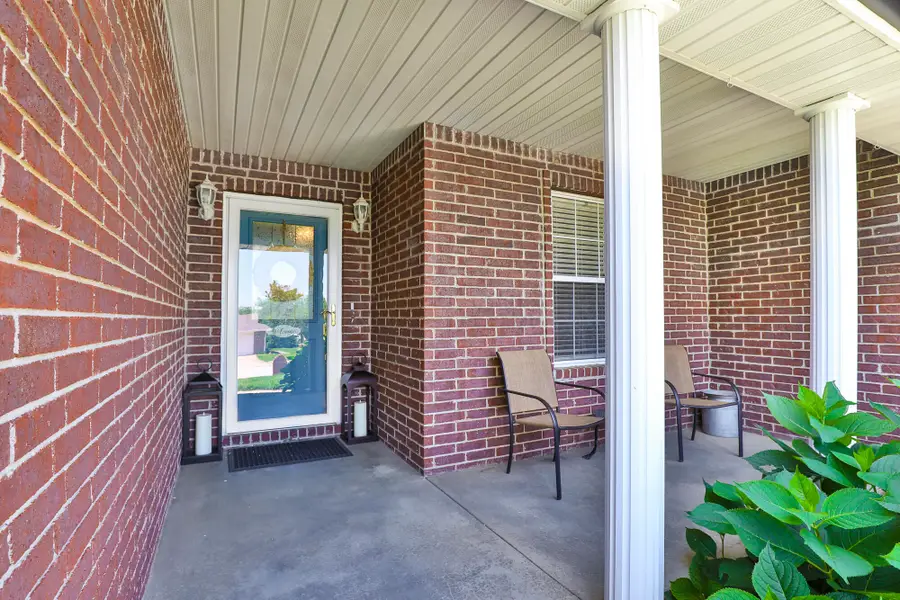 1020 Berkley Drive, Marshfield, MO 65706 - Image #3