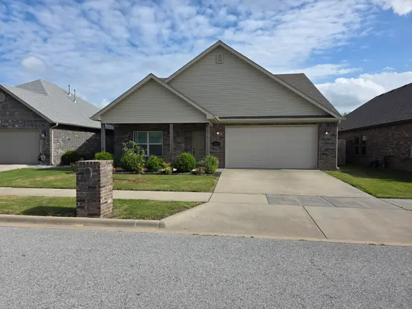 6159 W Limerick Way, Fayetteville, AR 72704