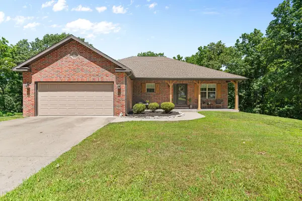1865 Morningside Falls Boulevard, Blue Eye, MO 65611