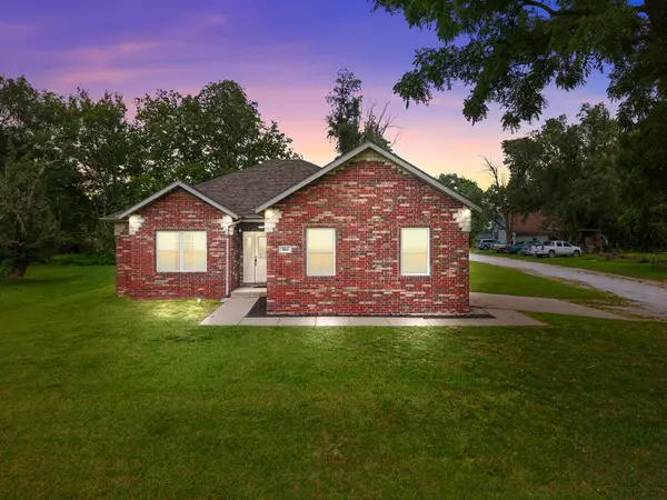 806 E Grant Street, Ash Grove, MO 65604