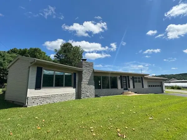 135 1st Street Street, Gainesville, MO 65655