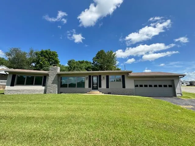 135 1st Street Street, Gainesville, MO 65655 - Image #2