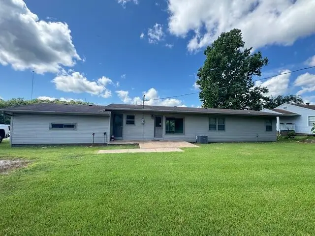 135 1st Street Street, Gainesville, MO 65655 - Image #3