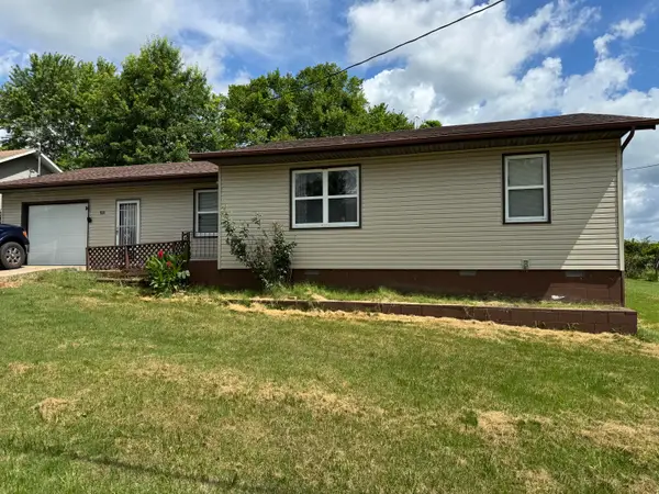 806 Lathrop Avenue, Ava, MO 65608