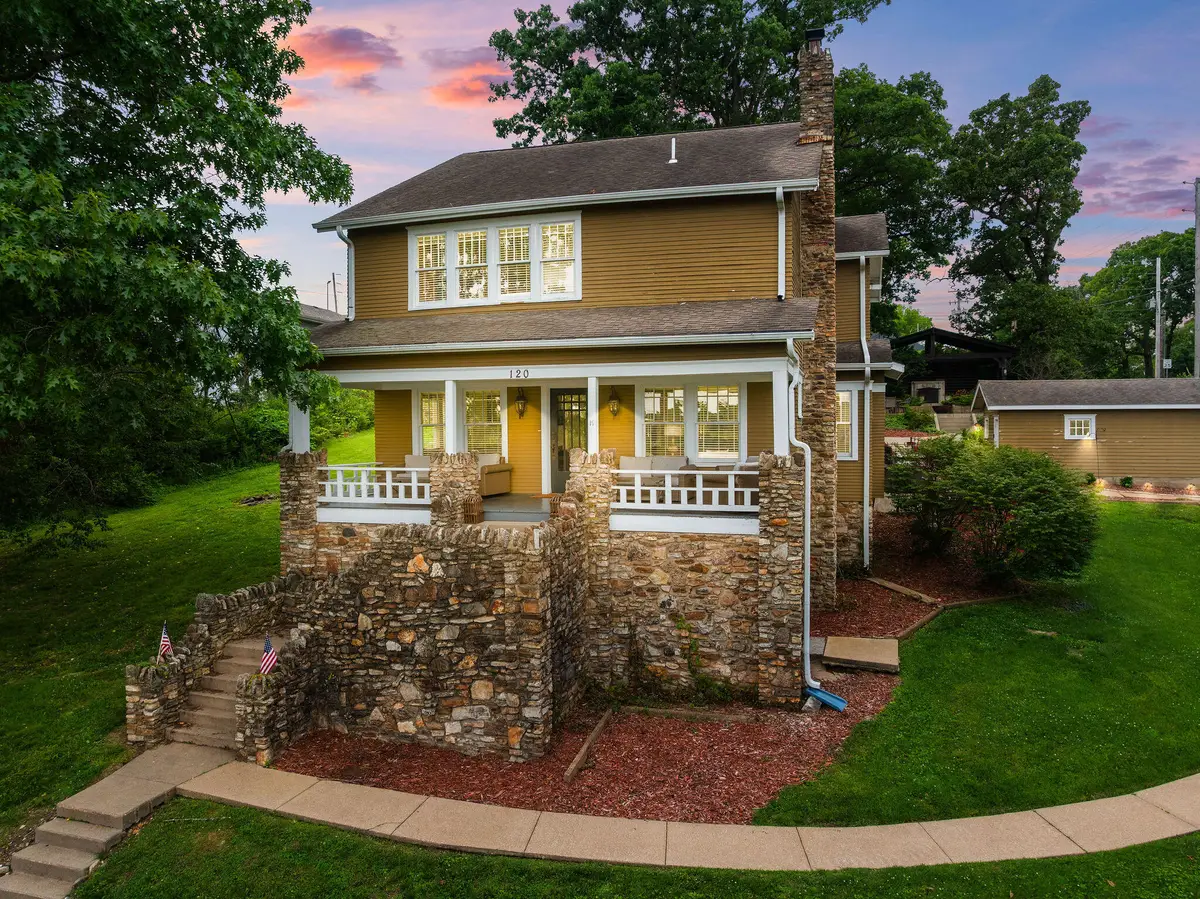 120 N 4th Street, Branson, MO 65616 - #1