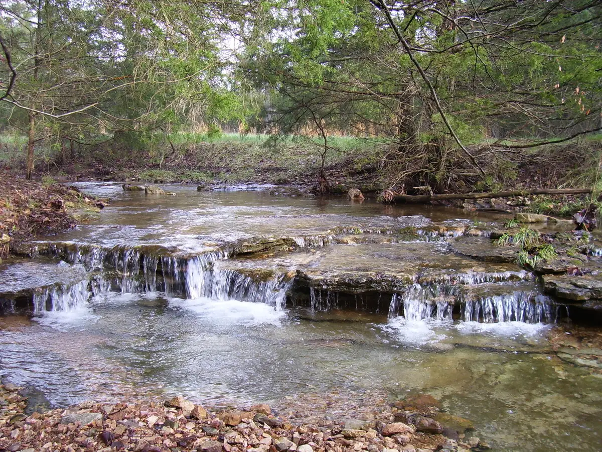 19358 Farm Road 2145, Cassville, MO 65625 - Image #1