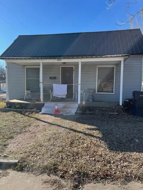 332 S Pennsylvania, Webb City, MO 64870 - Image #2