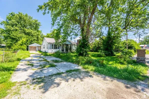 2723 W State Street, Springfield, MO 65802