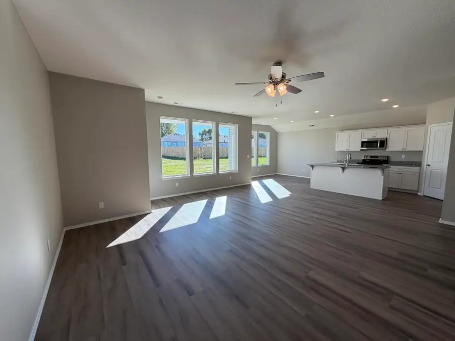 1220 Kemp Drive, Bolivar, MO 65613 - Image #2