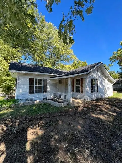 900 N Eagle Avenue, Springfield, MO 65802 - Image #1