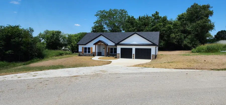 504 Brian Avenue, Ava, MO 65608 - Image #2