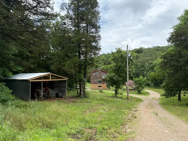 421 N Emory Creek Road, Walnut Shade, MO 65771