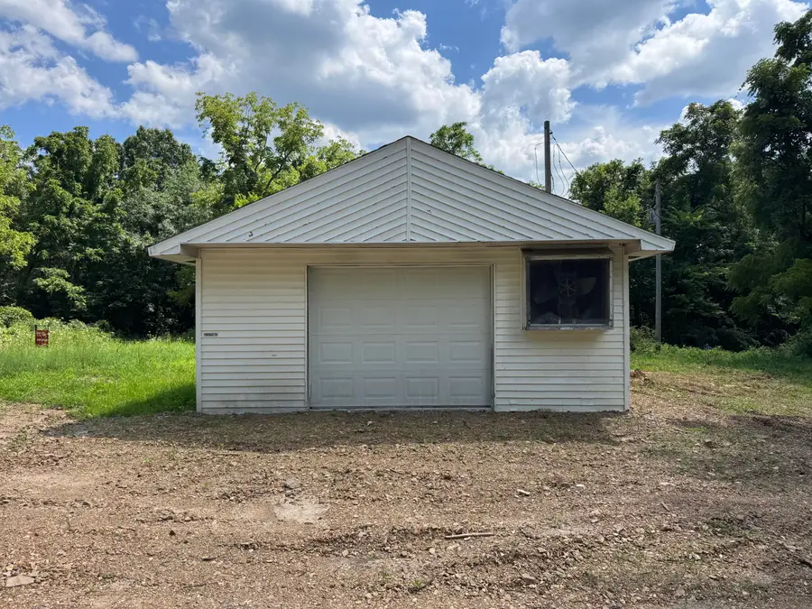 8785 St. George Road, Hartville, MO 65667 - Image #2