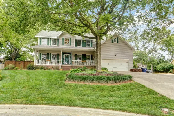 3449 S Woodstock Drive, Springfield, MO 65809