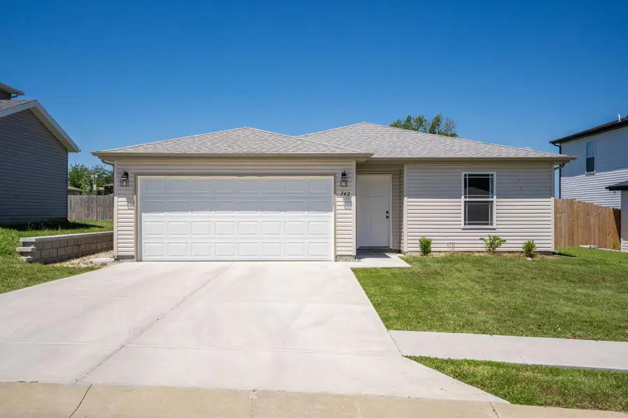 142 Oakwood Estates Court, Hollister, MO 65672 - Image #3