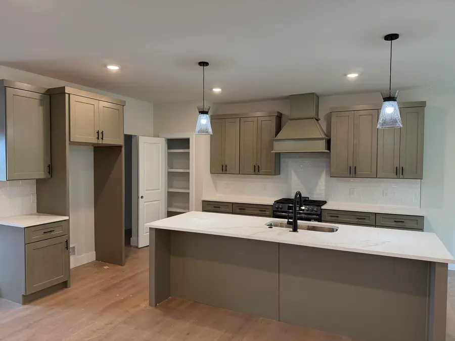 5569 E Wild Horse Drive, Springfield, MO 65802 - Image #3