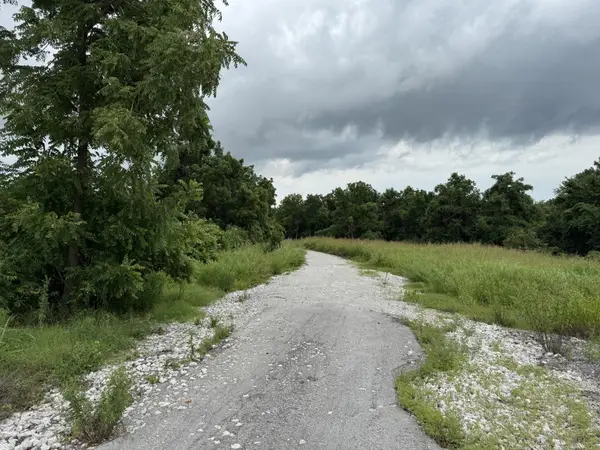 000 S Farm Road 135, Springfield, MO 65807