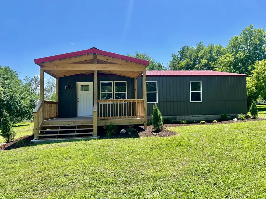 711 W Woodbine Road, Ash Grove, MO 65604 - Image #2