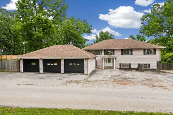 103 W Secluded Lane, Nixa, MO 65714