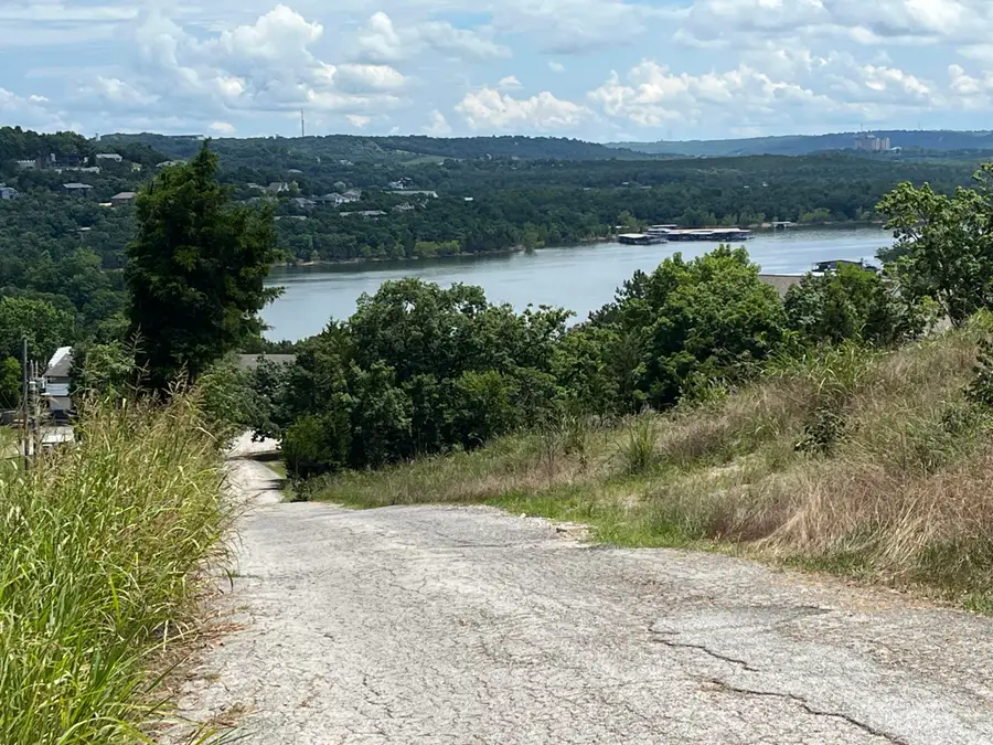 2028 Indian Point Road, Branson, MO 65616 - Image #2
