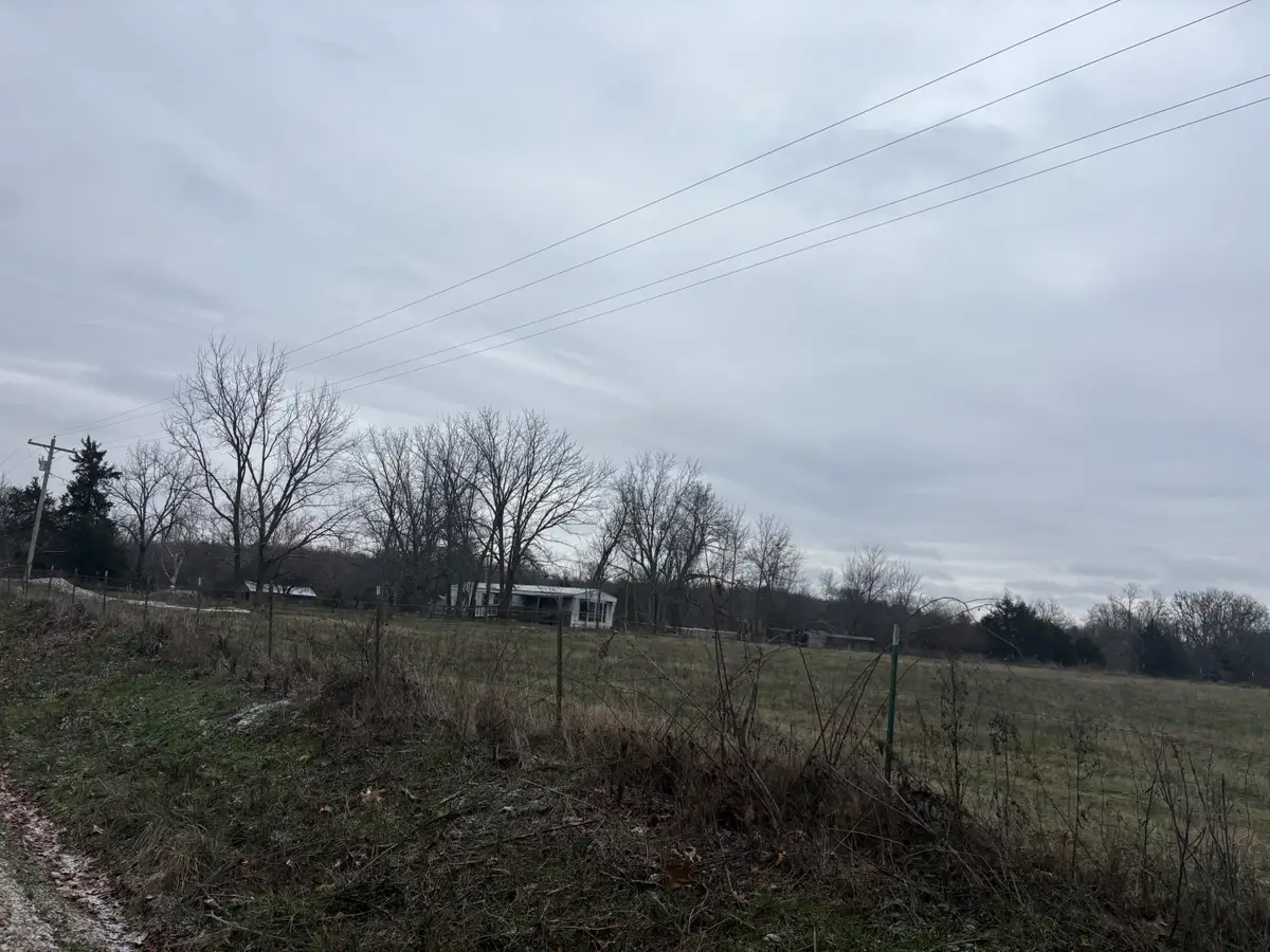 3762 Wolfe Drive Drive, Mountain Grove, MO 65711 - Image #1