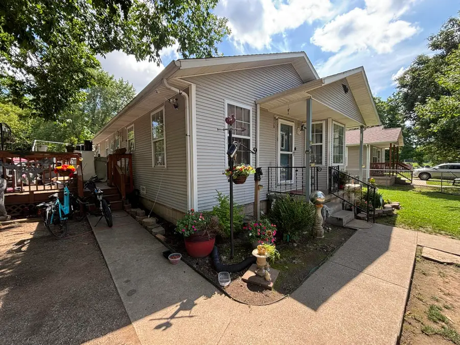 908 E Valley Street, Joplin, MO 64801 - Image #2